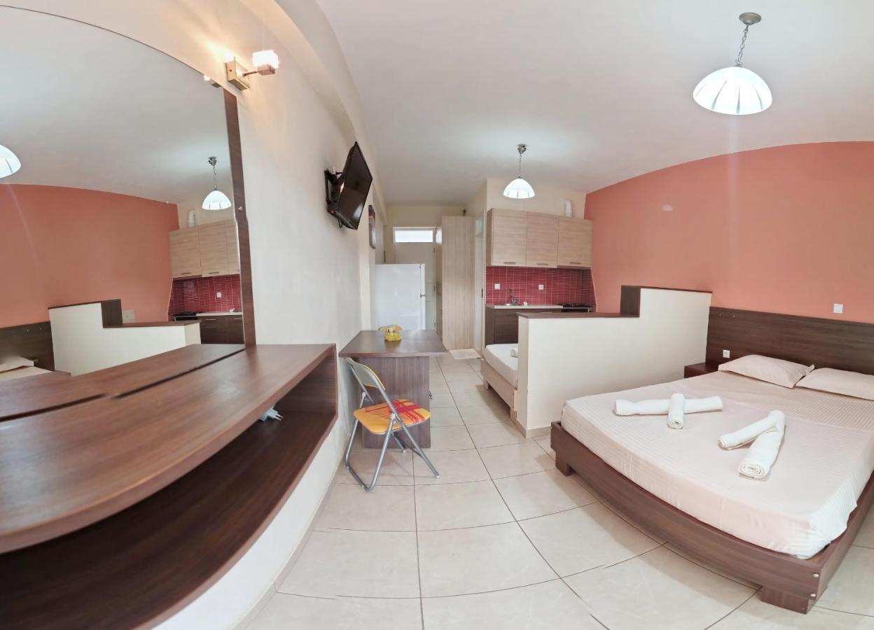 Studio Beleri Himare Luaran gambar