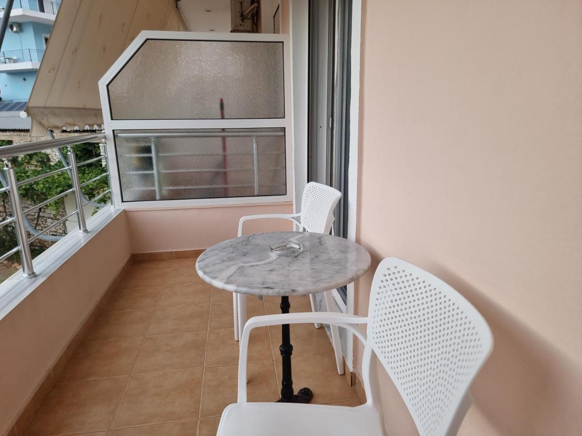 Studio Beleri Himare Luaran gambar