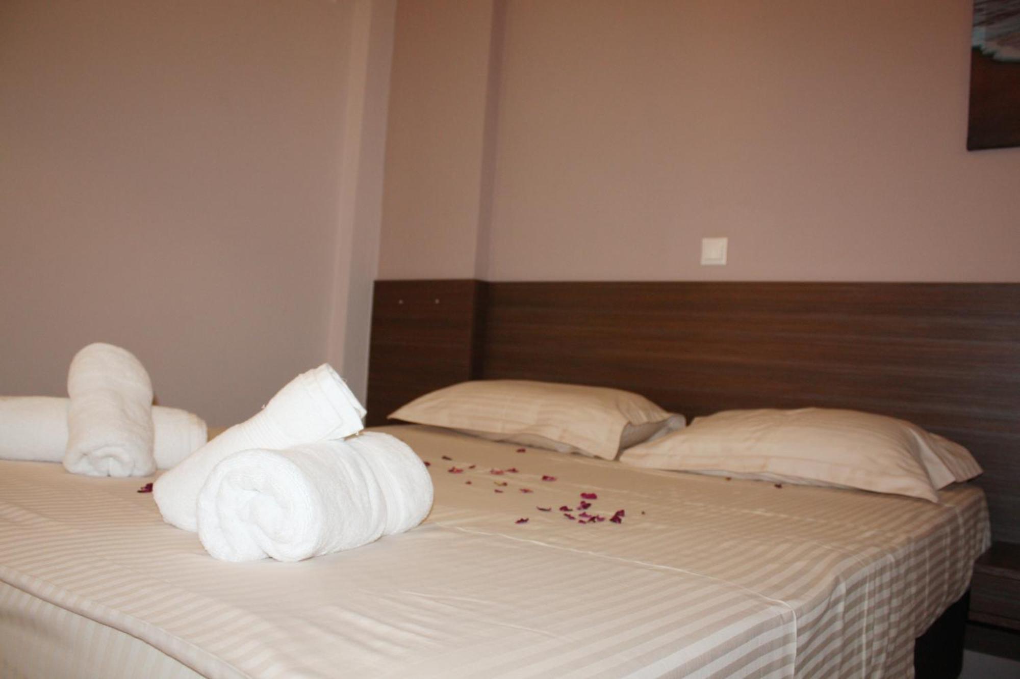 Studio Beleri Himare Luaran gambar